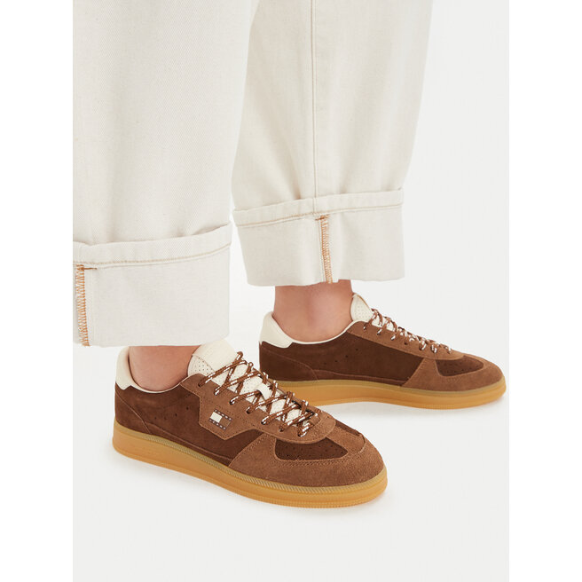 Sneakersy Tommy Jeans Mu The Greenwich Edge Suede EN0EN03050 Brązowy - kobiece