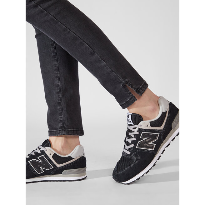 Sneakersy New Balance GC574EVB Czarny - kobiece