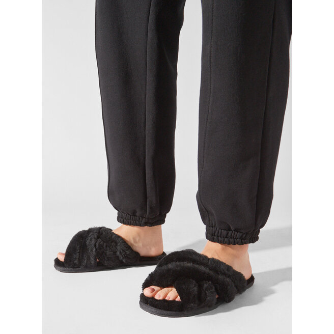 Kapcie Ugg W Scuffita 1123572 Czarny - kobiece
