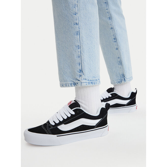 Tenisówki Vans Knu Skool VN0009QC6BT1 Czarny - kobiece