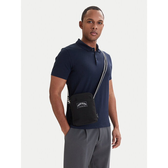 Saszetka Calvin Klein Graphic Capsule Reporter LV04D3346G Czarny -