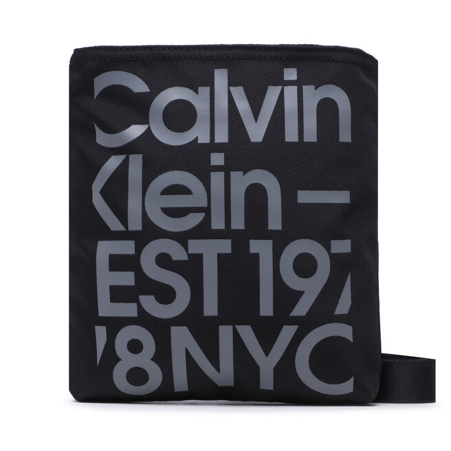 Saszetka Calvin Klein Jeans Sport Essentials Flatpack18 Gr K50K510378 Czarny -