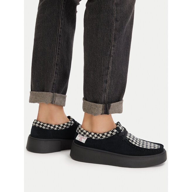 Półbuty Clarks Torview W 26184945 Czarny - kobiece