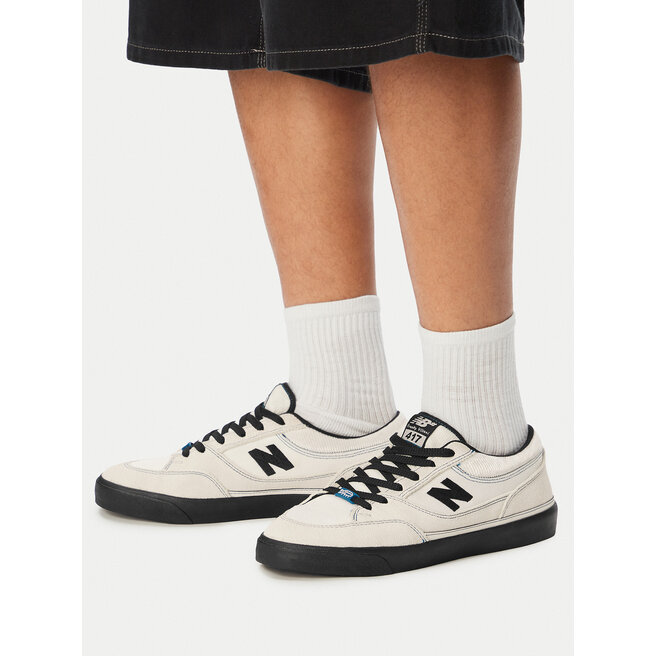 Sneakersy New Balance UN417LCR Biały - męskie