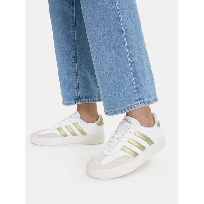 Sneakersy adidas Barreda JR1191 Biały - kobiece